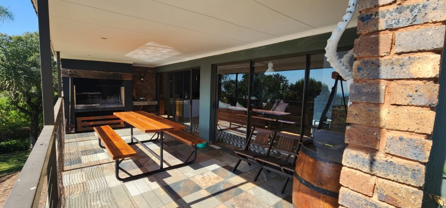 Commercial Property for Sale in Hartbeespoort Rural North West
